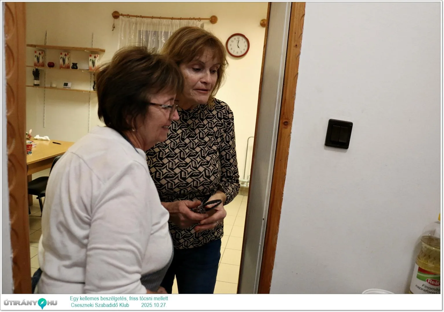 2025.10.27. Egy kellemes beszélgetés, friss tócsni mellett