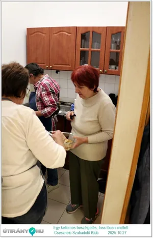 2025.10.27. Egy kellemes beszélgetés, friss tócsni mellett